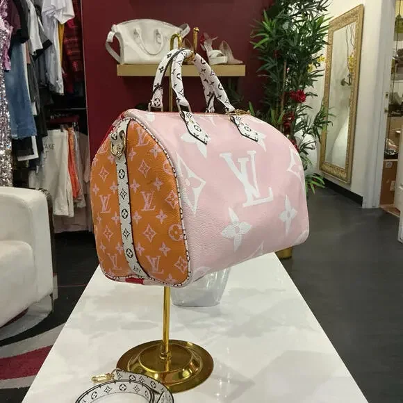 Louis Vuitton Speedy Bandouliere L/E Colored Mono Giant 30 BAG - Picture 4 of 9